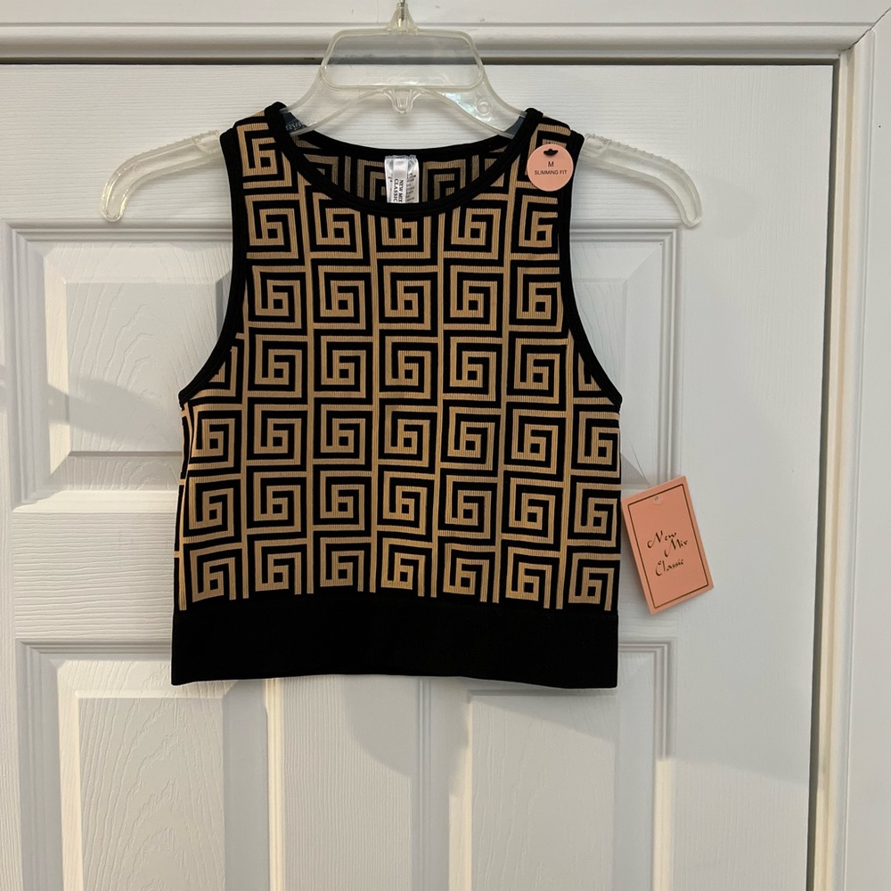 NEW Ladies Size Medium "New Mix" Classic Black & Tan Geometric Pattern Top New